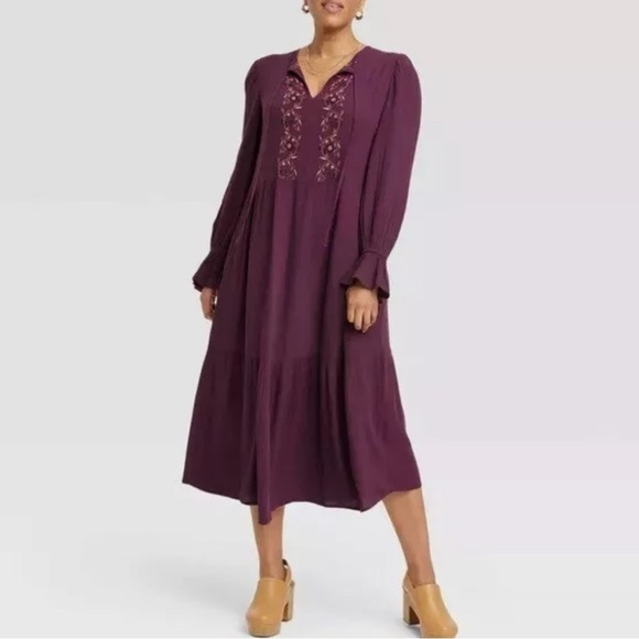 Knox Rose Dresses & Skirts - 🌴 Knox Rose NWT Embroidered Midi Dress Purple - Pockets